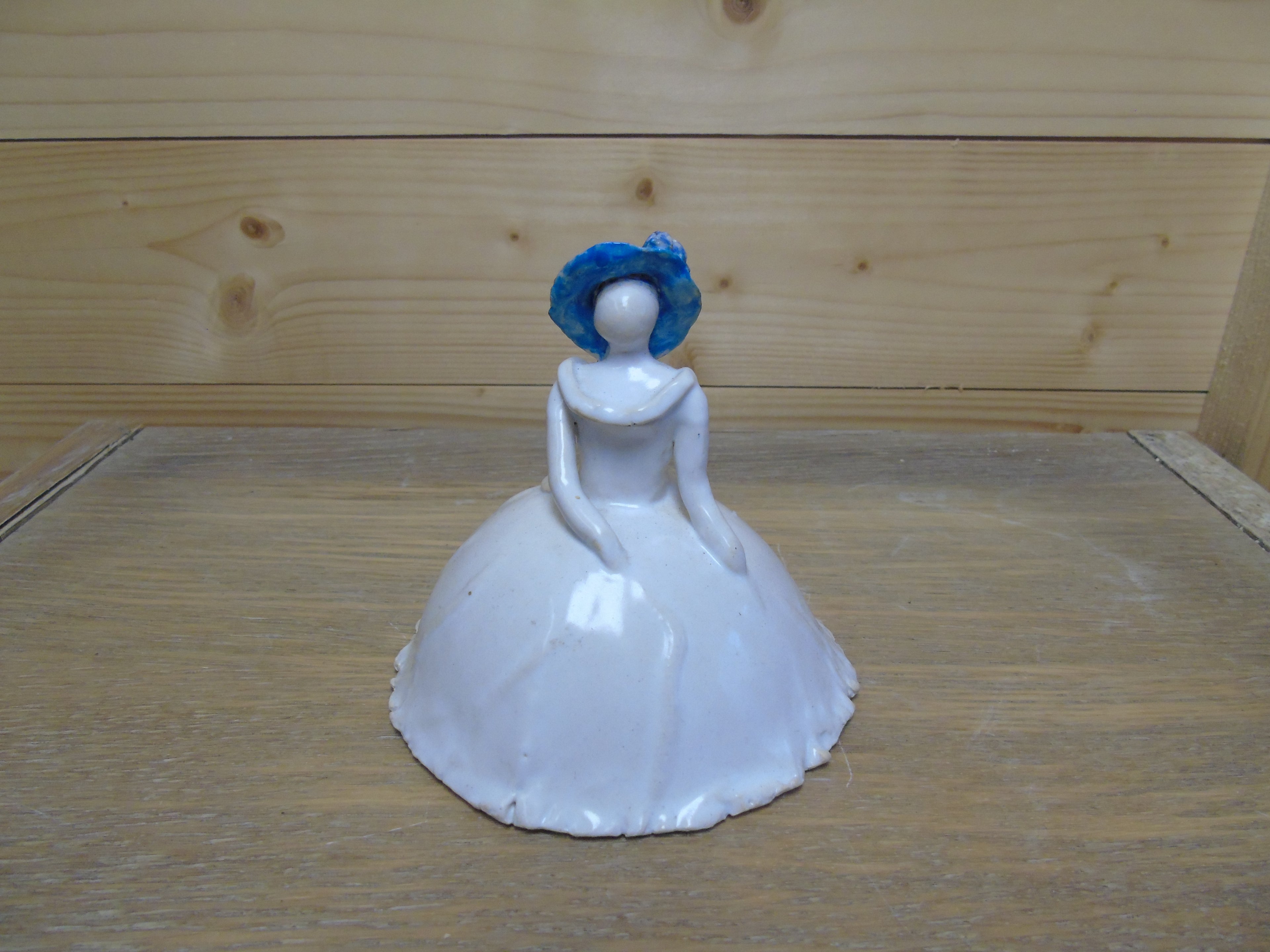 Dame met blauwe hoed