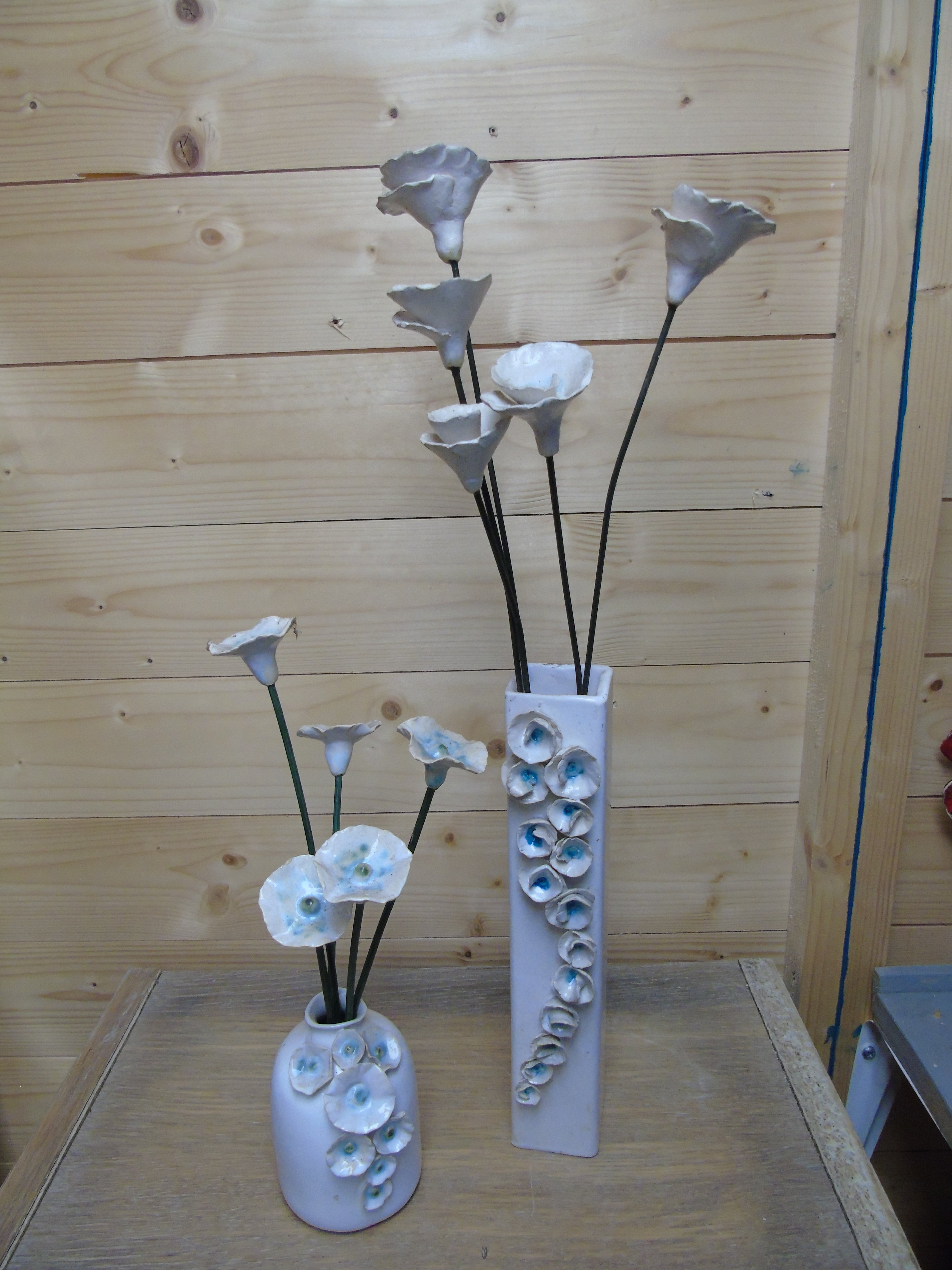 Vaasjes met bloemetjes